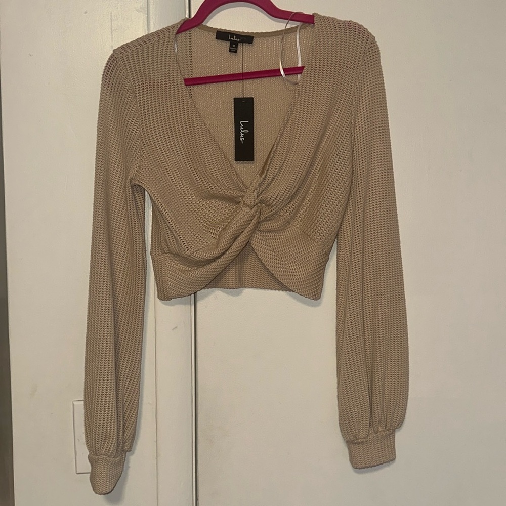 NWT Lulu’s Twist Front Knit Crop Long Sleeve